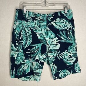 Under Armour Drive Golf Chino Hawaiian Shorts Men Size 32 Navy Blue/Teal Floral